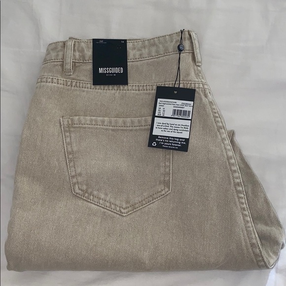 Mom Jeans - Picture 1 of 5